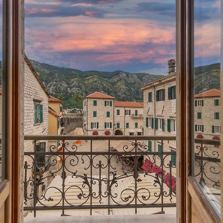 Hotel Vardar Kotor Bagian luar foto