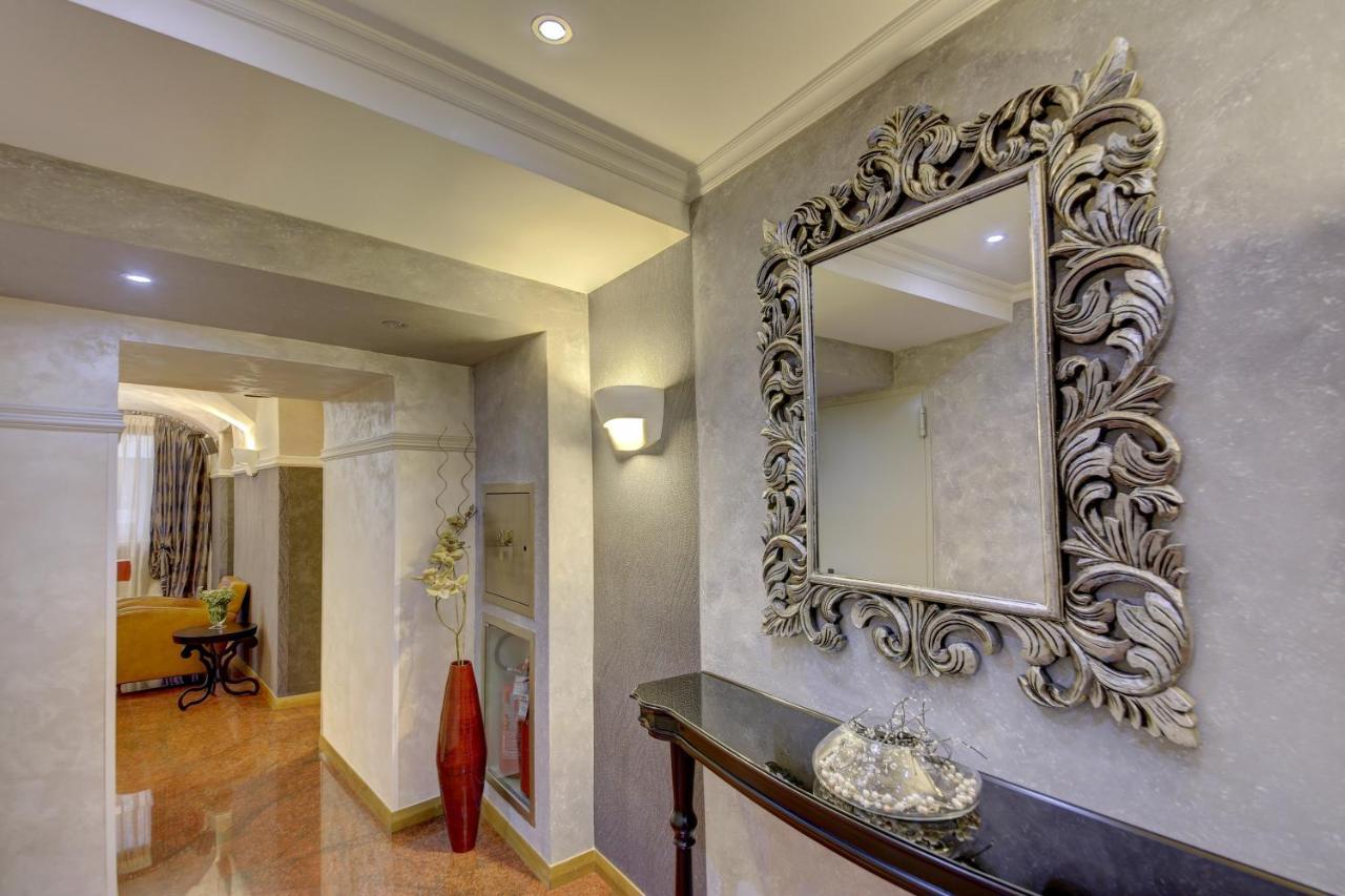 Hotel Vardar Kotor Bagian luar foto