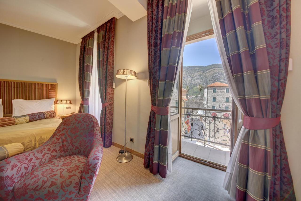 Hotel Vardar Kotor Bagian luar foto