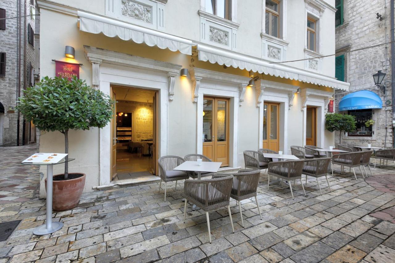 Hotel Vardar Kotor Bagian luar foto