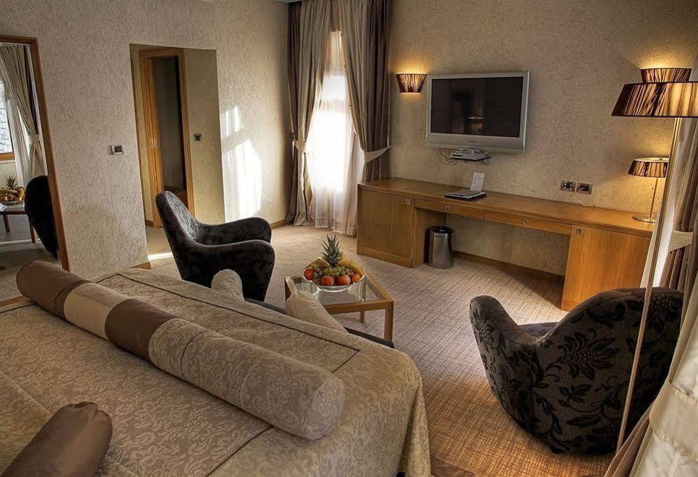 Hotel Vardar Kotor Bagian luar foto